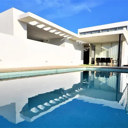 Mit Privatpool Fuer 6 Personen Ca 250 Qm In Sa Torre, Mallorca Suedkueste Von Mallorca Dom wakacyjny